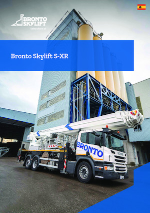 Telescoophoogwerkers op vrachtwagens Bronto Skylift S70XR