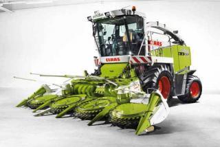 Veldhakselaars met vierwielaandrijving Claas Jaguar 830
