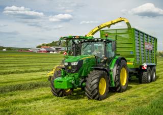 Tractoren met vierwielaandrijving John Deere 6155R