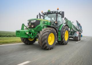 Tractoren met vierwielaandrijving John Deere 6155R