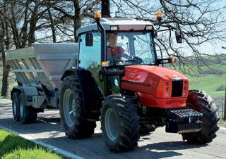 Tractoren met vierwielaandrijving SAME Dorado 80