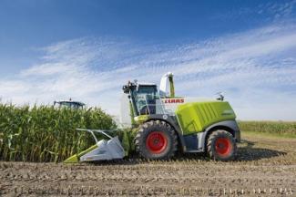 Veldhakselaars met vierwielaandrijving Claas Jaguar 940