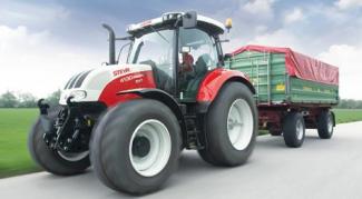 Tractoren met vierwielaandrijving Steyr 4130 Profi Basis