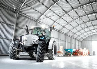 Tractoren met vierwielaandrijving Lamborghini Strike 100 MD