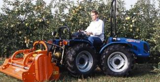 Tractoren met vierwielaandrijving BCS Valiant 550 AR