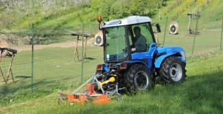 Tractoren met vierwielaandrijving BCS Valiant 650 AR