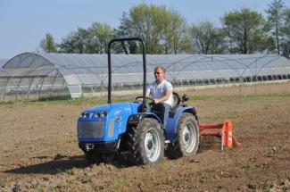 Tractoren met vierwielaandrijving BCS Valiant 650 AR