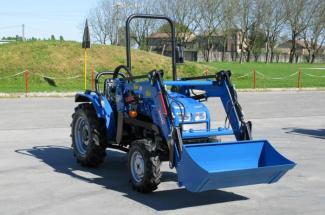Tractoren met vierwielaandrijving BCS Vivid 400