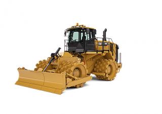 Afvalpersen Caterpillar 825K
