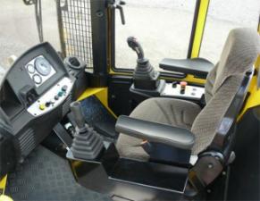 Afvalpersen Bomag BC 472 RB