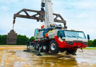All-terrain kranen Link-Belt 175 AT