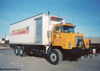 Trucks Bakwagen Mack DMM-6006S CA491 END 673 E 6x4