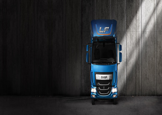Trucks Bakwagen DAF LF 230 FA 14t