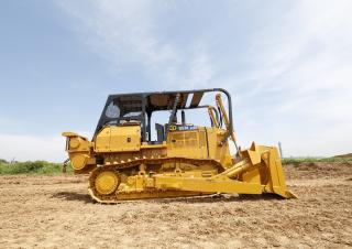 Bulldozers SEM 822D FR