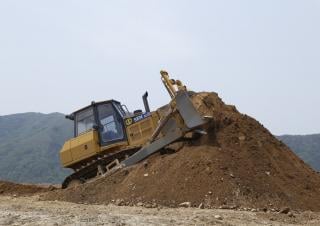 Bulldozers SEM 822D