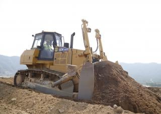 Bulldozers SEM 822D