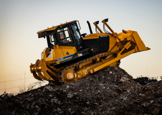 Bulldozers Dressta TD 15M 