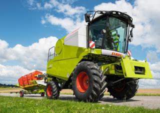 Combine maaidorsers Claas Avero 160
