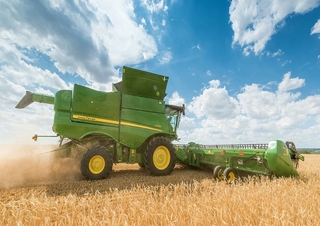 Combine maaidorsers John Deere S790 