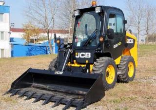 Schrankladers JCB 225
