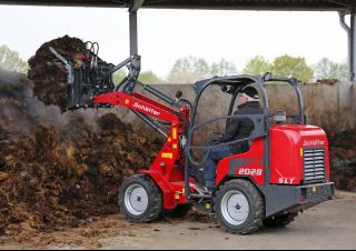 Compacte wielladers Schäffer 2028 SLT 