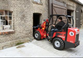 Compacte wielladers Schäffer 2028 SLT 