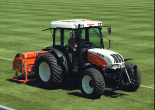 Voertuigen Compacttrekkers Steyr 4095 Kompakt K