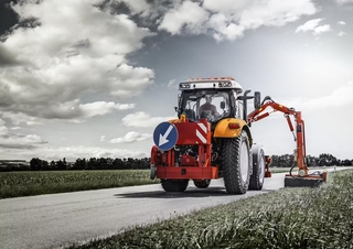 Voertuigen Compacttrekkers Steyr 4145 Profi CVT Basis