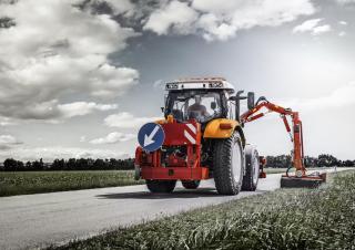 Voertuigen Compacttrekkers Steyr 6150 Profi CVT Basis