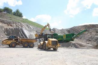 Rupsgraafmachines Caterpillar 329E LN