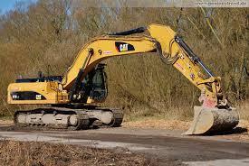 Rupsgraafmachines Caterpillar 330D LN