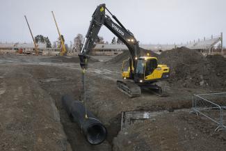 Rupsgraafmachines Volvo EC220DL