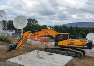 Rupsgraafmachines Hyundai HX380L