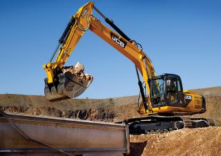 Rupsgraafmachines JCB JS 240 NLC