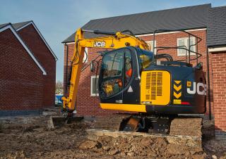 Rupsgraafmachines JCB JZ 140 LC