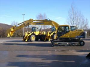 Rupsgraafmachines Neumeier NP-e 220 LC