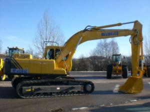 Rupsgraafmachines Neumeier NP-e 220 LC