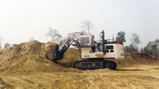 Rupsgraafmachines Liebherr R 9400 