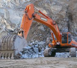 Rupsgraafmachines Doosan Solar 470 LC-V