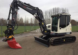 Rupsgraafmachines Schaeff TC 85