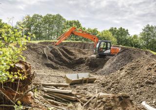 Rupsgraafmachines Hitachi ZX 130 LCN-5 B