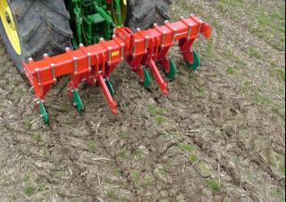 Cultivatoren Kverneland CLI 640