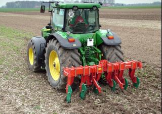 Cultivatoren Kverneland CLI 640