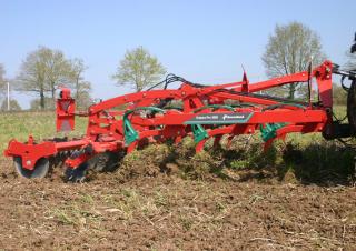 Cultivatoren Kverneland Enduro 5000 F