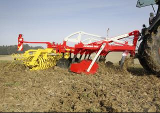 Cultivatoren Pöttinger Synkro 3030 nova