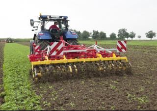 Cultivatoren Pöttinger Synkro 4030 K nova