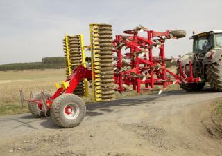 Cultivatoren Pöttinger Synkro 4030 T nova