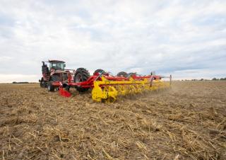 Cultivatoren Pöttinger Terria 6040