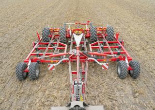 Cultivatoren Pöttinger Terria 6040