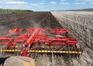 Cultivatoren Väderstad TopDown 700